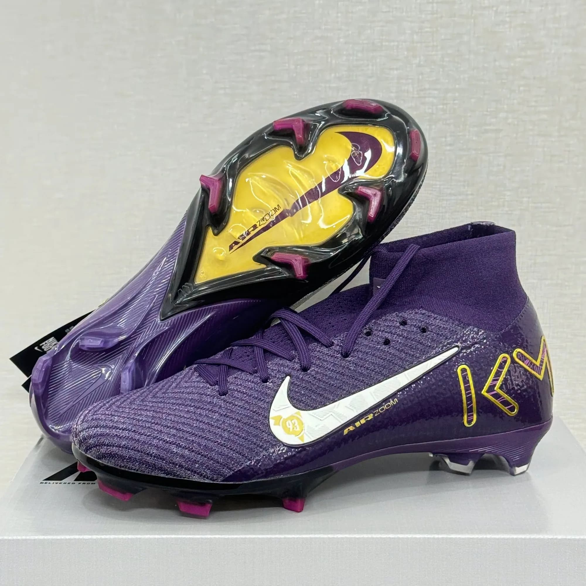 Nike Zoom Mercurial Vapor 16 Elite KM FG Soccer Cleats | Kylian Mbappe PE