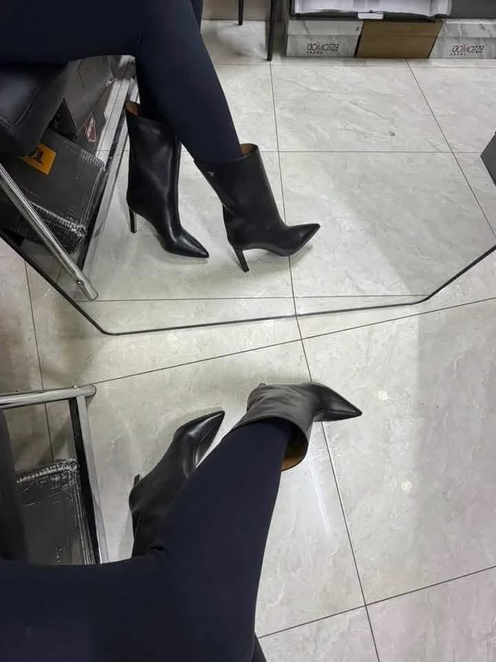 "Sharp Ankle" богино түрийтэй савхин гутал
