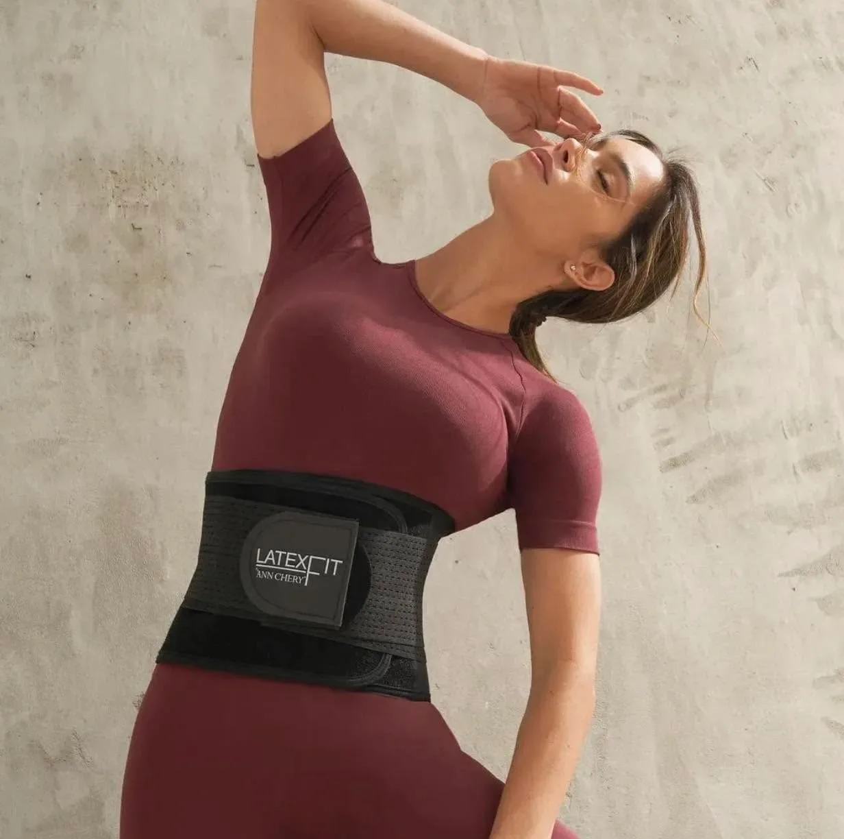 Ann Chery – Latex Fit 2051